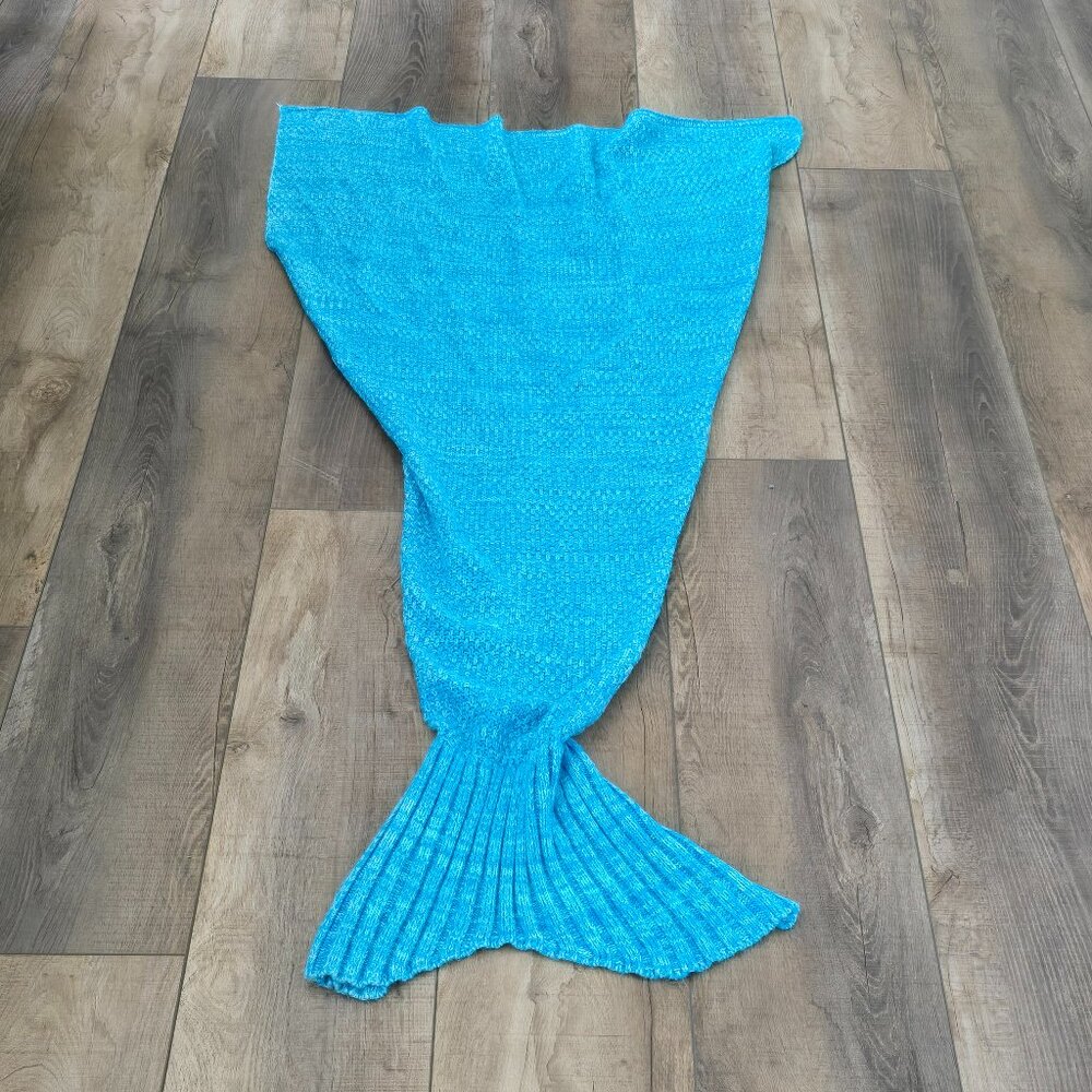 Mermaid Knitted Tail Blanket